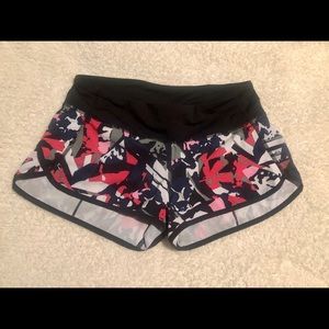 Lululemon run time shorts